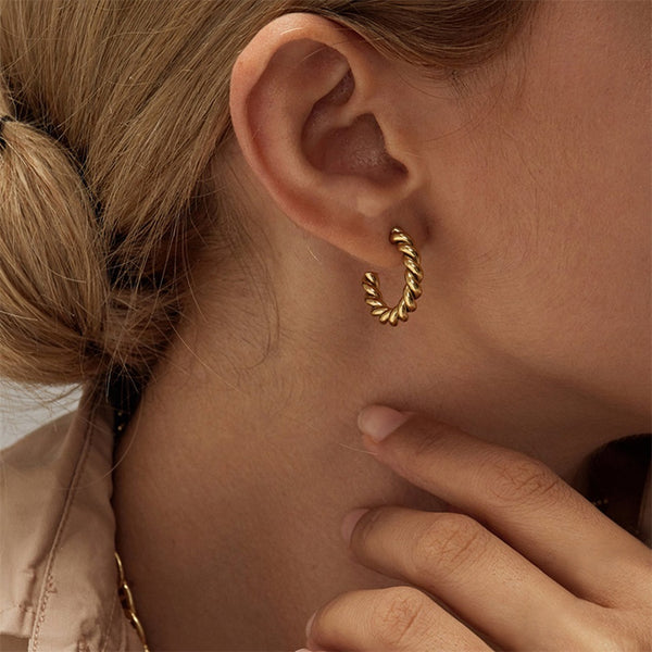 Yewelorat 18K Gold Bold Earrings