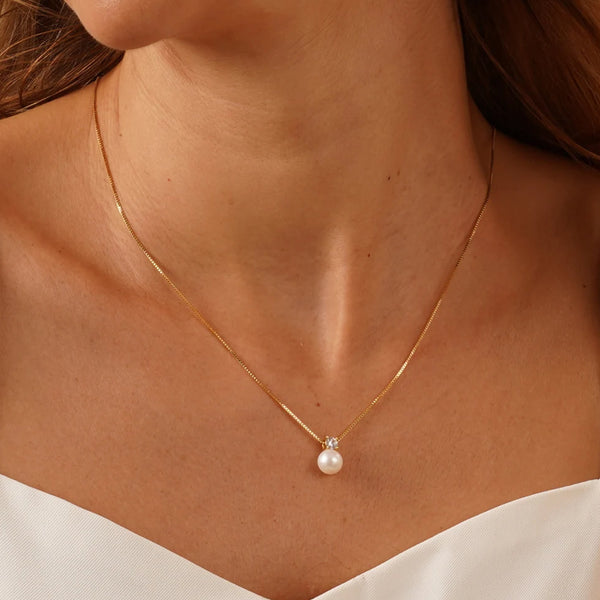 Yewelorat Pearl Detail Minimalist Necklace